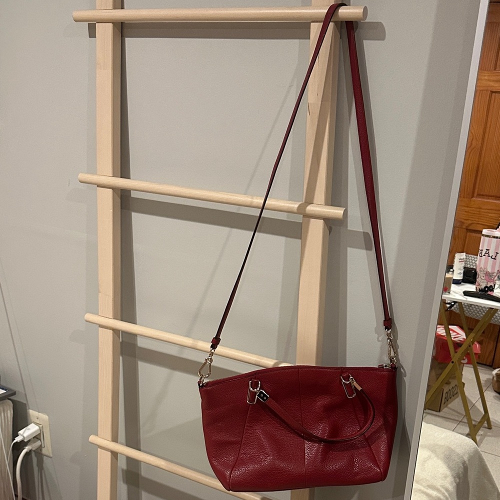 SALE Coach Elegant Red Leather Shoulder Bag - Picture 5 of 8